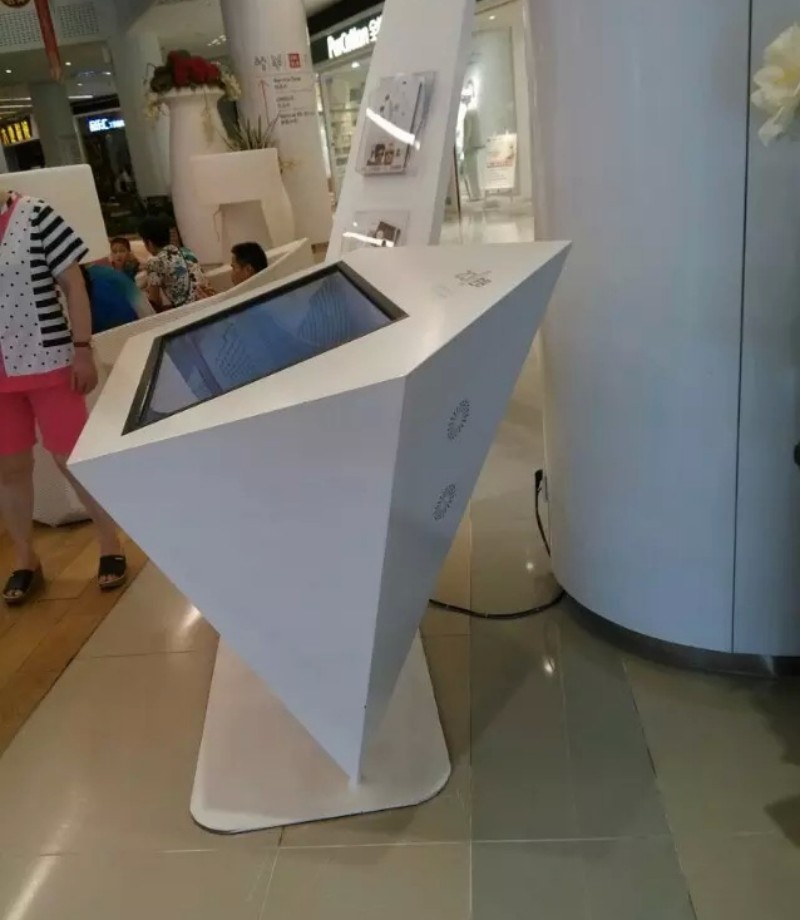 大堂電容查詢一體機