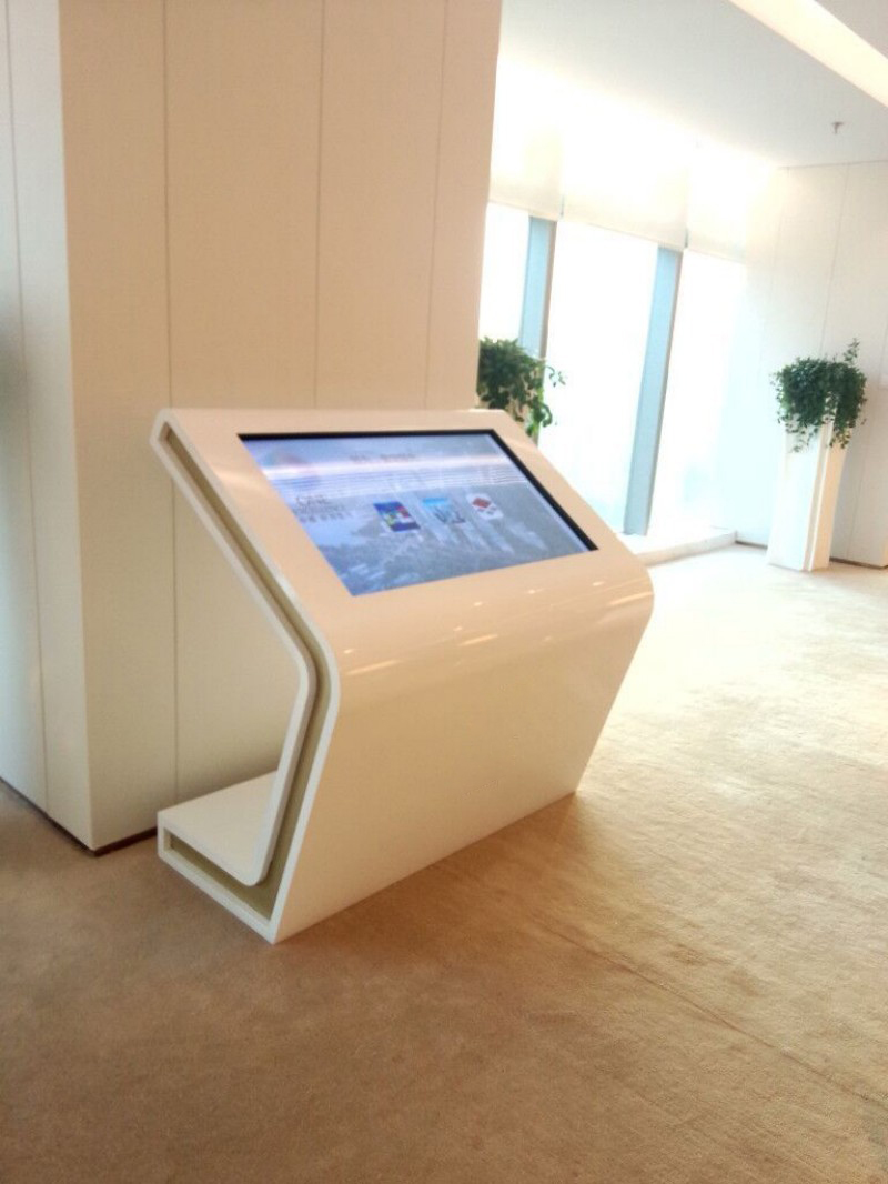 售樓部展示觸摸一體機(jī)
